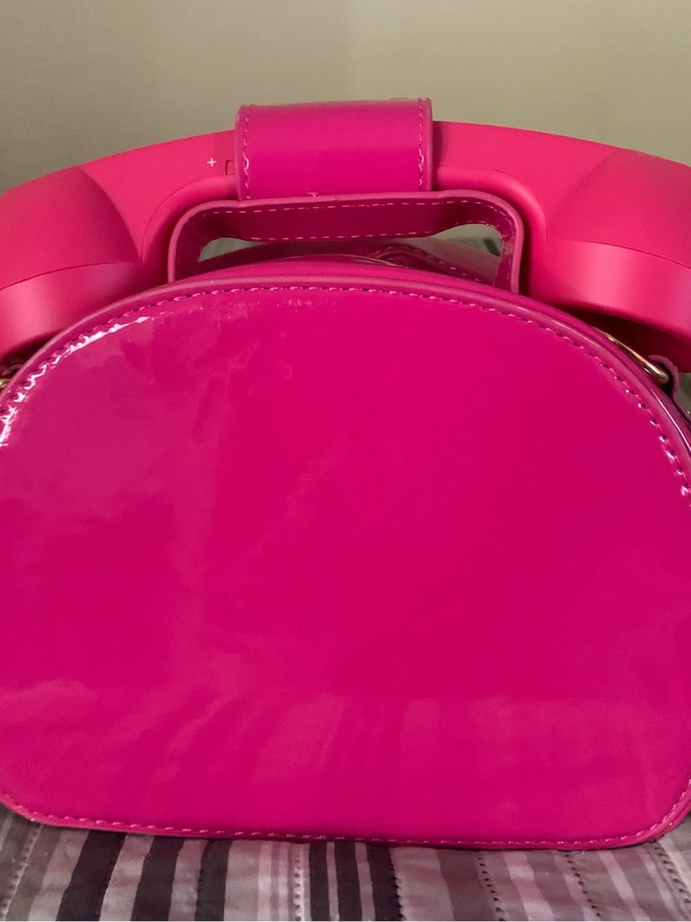 Hot Pink Patent Heart Phone Handbag